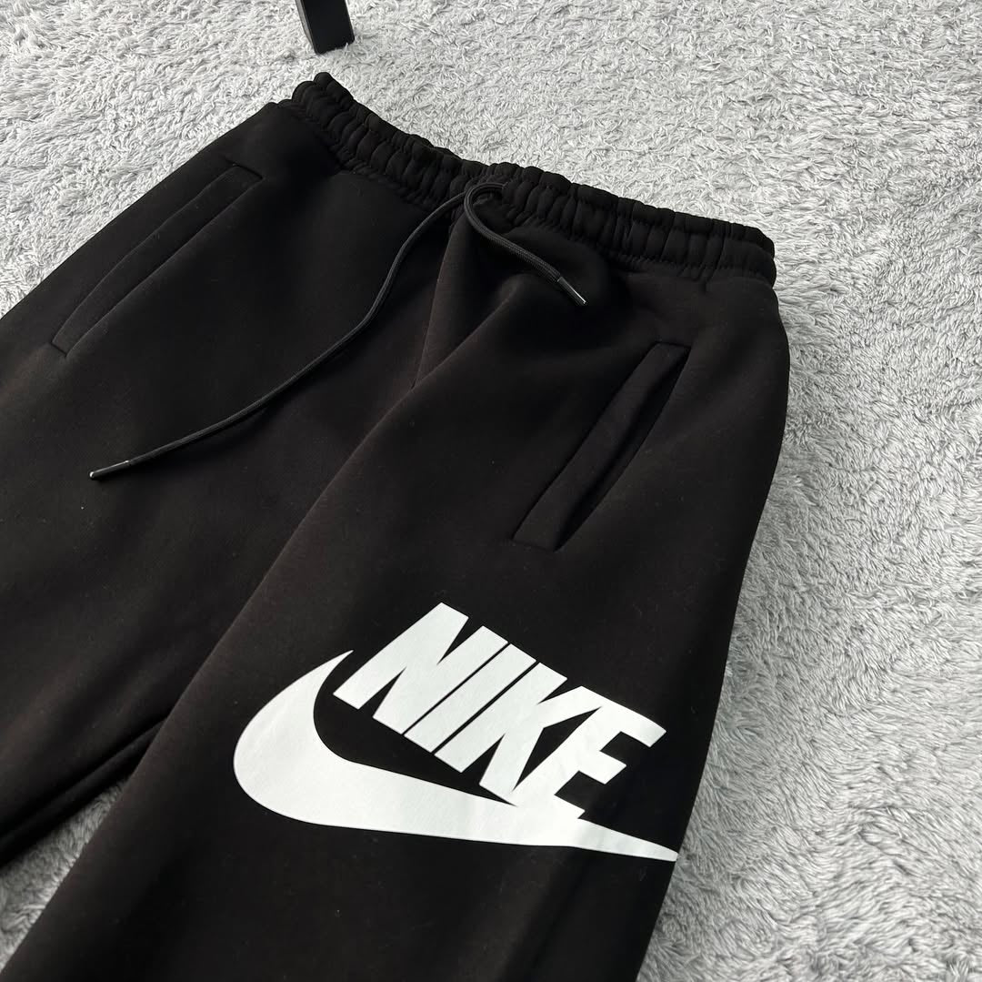BAGGY POCKET