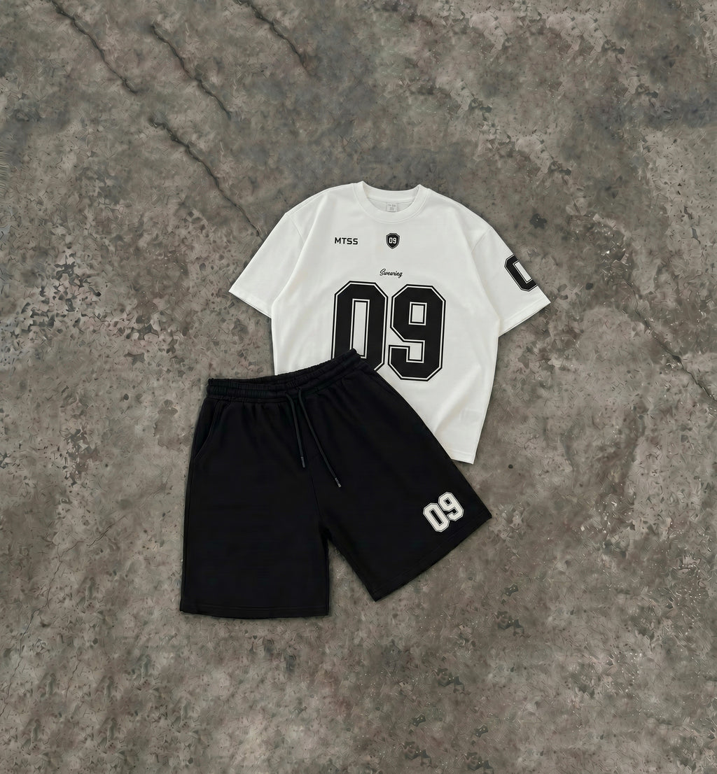ENSEMBLE NFL SHORT